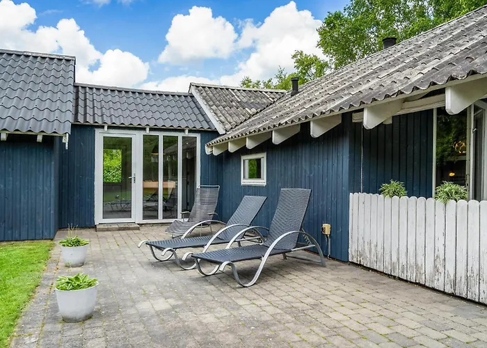 Cozy In With Sauna Hadsund